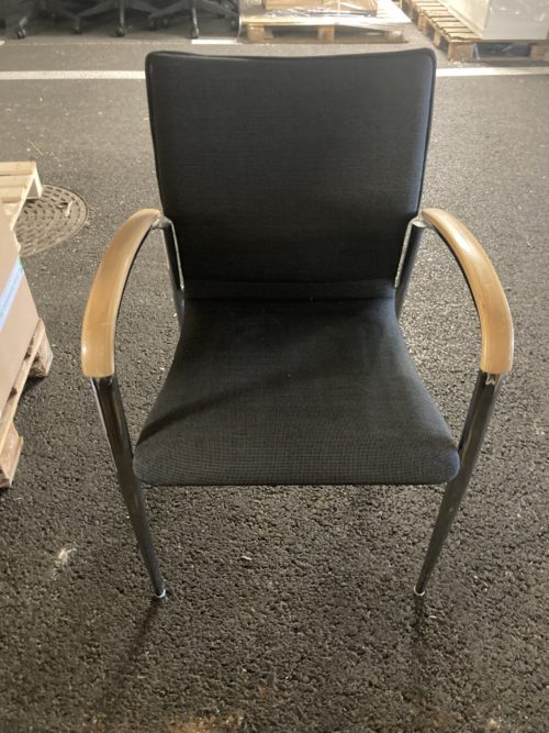Chaise directeur grise